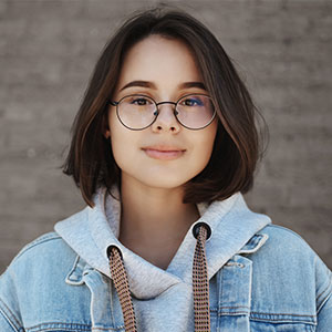 HÀ THƯ - Cựu BTV Báo Nhân Dân